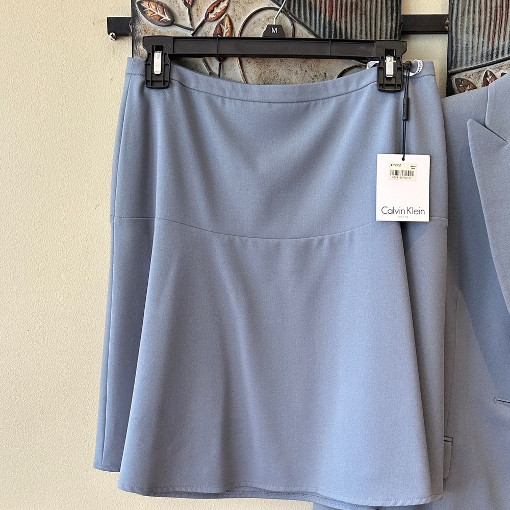 Calvin Klein Women's Soft Blue Blazer and Skirt Set size 2 - Picture 8 of 15